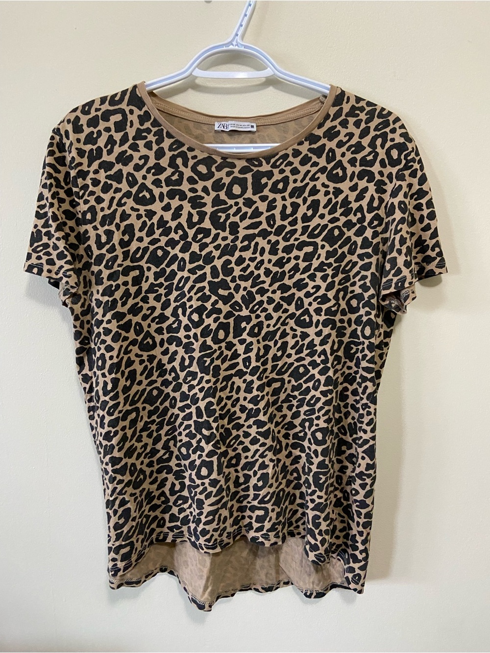 Zara Women's Leopard Print Short Sleeve Tee - Size M